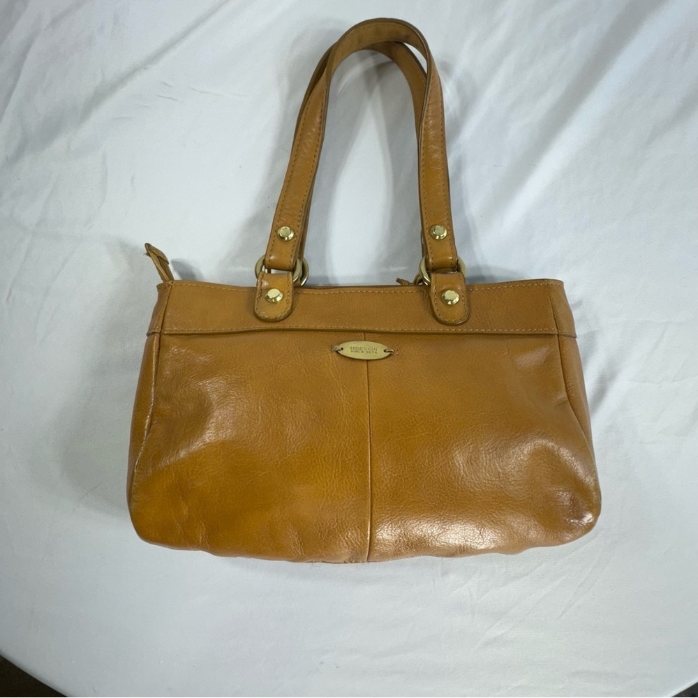 Hidesign Camel Colored Leather Zipper Front Handbag - Picture 2 of 10